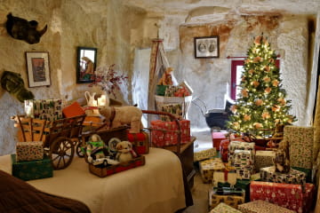 Noël dans un troglo à la Magnanerie de Bourrée